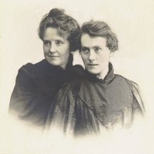 Figure 1: Katharine Harris Bradley and Edith Emma Cooper.