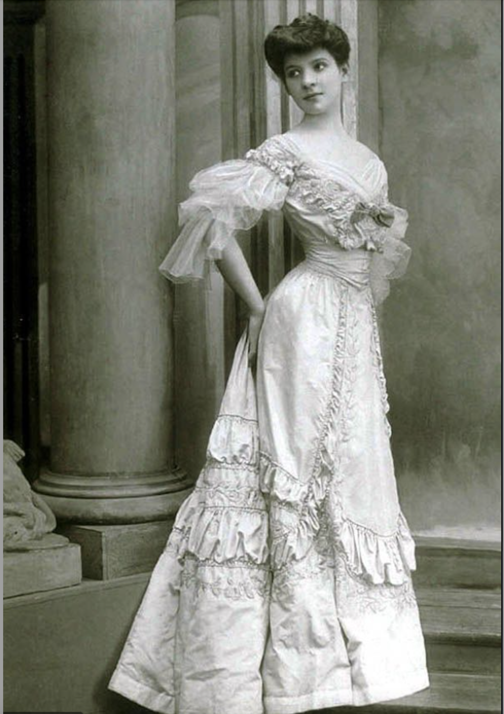 1900s evening dress