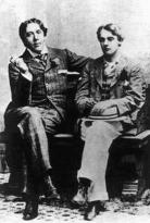 Black-and-white photograph of Oscar Wilde and Lord Alfred Douglas