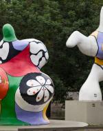Saint Phalle, Niki de.  Nanas I. 1966. 