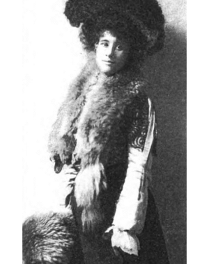 photograph portrait of Winnifred Eaton