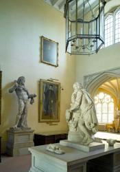 Image contains a view of the North Hall at Wilton House with Peter Scheemaker's statue of William Shakespeare.