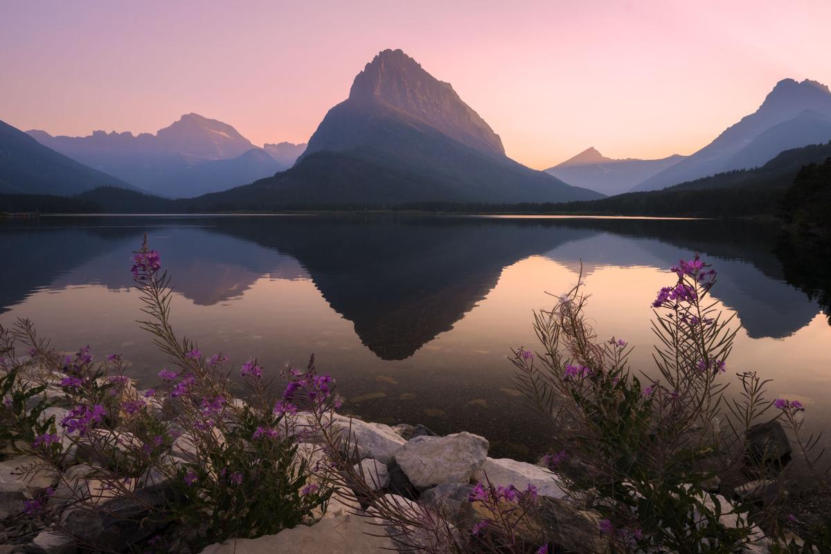 Mountain landscape viewed across water